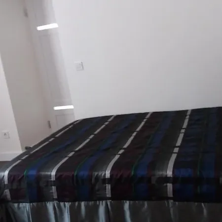 With Fireplace 리비프